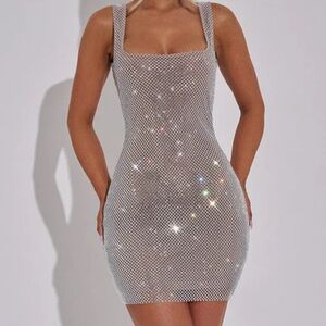 Petra Mini- Elegant Silver Bodycon Dress